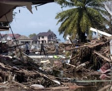 가족 시신 바다로 던질 수밖에…참혹했던 그날, 30만명 삼킨 대지진[뉴스속오늘]