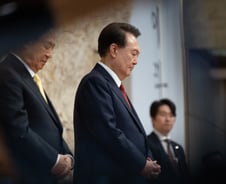 윤 대통령 부부, 크리스마스 이브 한남동 관저에서 성탄 예배