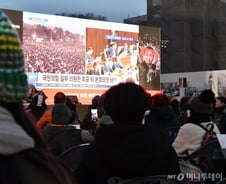 '대통령 단임제' 끝내자는 국민들…10명 중 4명 "4년 중임제로 바꾸자"