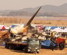 "깊은 슬픔, 한국과 함께하겠다"…무안공항 참사 각국 애도
