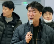 164명 신원 확인…"시신 부패하는데 냉동 시설은 아직도" 유족 분통