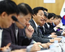 [단독]공직 기강 다잡은 오세훈 "조기대선 참여 기정사실화 말라"