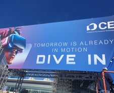 "커튼에 가렸어도 규모로 압도하는 삼성"…CES, 미리 가보니