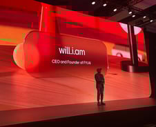 블랙아이드피스가 왜 거기서 나와…LG전자 찾은 윌아이엠