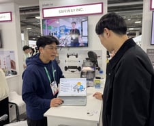 "유모차에 무슨 짓을" 손만 얹어도 언덕 '술술'…K-신기술, 미국도 홀린다