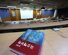 "암 커질라" 환자 속 타는데…의료대란 이후 '수술' 확 줄었다