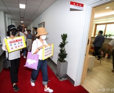 "콩나물시루서 의대 공부? K-의료 몰락한다"…뿔난 학부모들