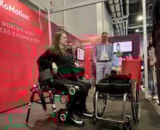 "의사는 내가 못 걷는대요"…하반신 마비 여성의 기적, 박수 쏟아졌다