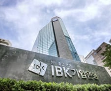 [단독]국책은행도 가산금리 내린다…기업은행, 주담대 금리 0.3%P 인하