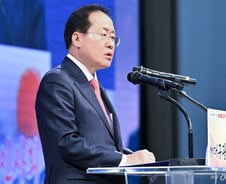 홍준표, 尹구속에 "현직 대통령 구속 수치…어이없는 일 계속돼"