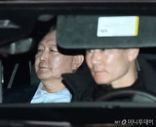 '尹 구속'에 보수 결집 이어질까…"'앵그리 보수' 등장할 것"