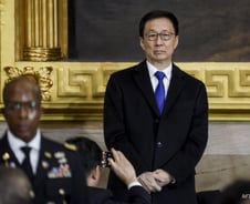 "따뜻한 축하","새로운 시작"… 트럼프에 협력 의지 드러낸 日·中