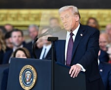 "불법이민 추방 재고" 기도회 요청에도 트럼프 "흥미롭지 않다" 시큰둥