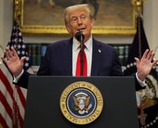 트럼프 '출생시민권 제한' 행정명령, 법원서 제동