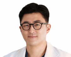 피곤할 때 잇몸서 피 철철…'이곳' 안 고치면 심장 멈출 수도