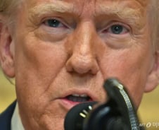 시작된 트럼프발 관세전쟁…"위험자산 선호 심리 꺾이지 않아"