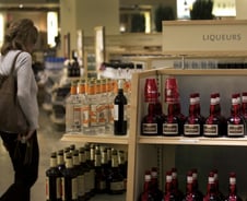 "미국 술 치워"…캐나다 주 정부, '트럼프 관세' 맞대응 시동