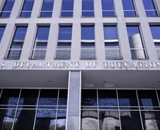 트럼프, 교육부 해체 곧 시작? "행정명령 검토 중"