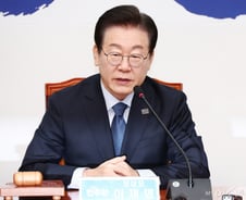 연휴 밥상민심은 이재명에게?…"서부지법 사태·우클릭 효과"