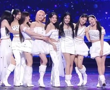 [단독] 프로미스나인 리더 이새롬 “마지막 알고 오른 ‘가요대제전’, 끝나고 많이 울어”(인터뷰)