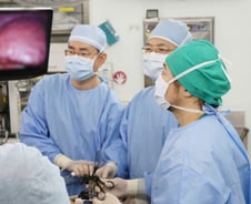 배 가르지 않고 1㎝ 구멍으로 빼낸 간, 기증자·수혜자 모두에게 '안전'