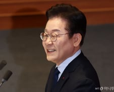 [단독]이재명 "여당 대표연설 때 항의·야유 자제하라" 지시