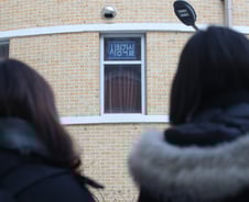 [단독]아직 체포 못한 살해 교사…경찰, 학교 PC 임의제출 요구 방침