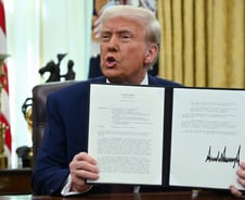 "'비관세장벽' 감안"…'플랫폼 규제', 트럼프 상호관세 트리거되나