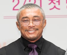 [단독] "아조씨 왔다"....추성훈, 김동현 대신해 '핸썸가이즈' 출격