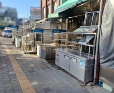 '번쩍번쩍' 새 것 같은 중고 쌓인 황학동 주방거리…"계속 쏟아져요"[르포]