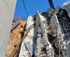 천안 고속도로 공사장 붕괴, 사상자 7명…"사망 2명, 추가 수색 중"