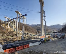 한동훈, 천안 고속도로 붕괴 사고에 "모두 무사히 돌아오길 기도"