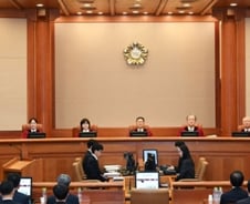 尹 오늘 최후변론···5월초 황금연휴 대선? "일주일 뒤로 밀릴 수도"