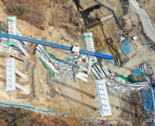 '고속도로 교량 붕괴' 현엔 손실은 적지만...철퇴 가능성