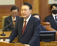 '尹 돌아온다' 대통령실, 업무 정상화 시동…석달 만에 언론 브리핑도