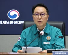 정부 "의료인력추계위 통해 소모적 갈등 종식…의료계, 대화 나서라"