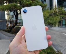 아이폰 치곤 저렴한 '99만원'…"배터리는 짱짱하지만…"[테크로그]