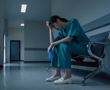 졸업해도 갈 병원 없는데…"간호대학 또 증원?" 간호사들 뿔났다