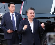 [일지]윤 대통령 비상계엄 선포부터 체포, '52일 만'의 석방까지