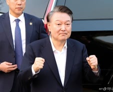 '尹 석방' 비판한 5·18 단체…보훈부는 "정치 중립 지켜라" 공문