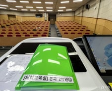 복귀 장담한 의대 학장들…"2000명 증원 부추기나" 의사들은 쓴소리