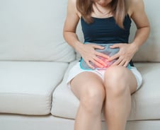 가임기 여성 10% 자궁조직이 '난소' 침범…"이 치료"로 난임 위험↓