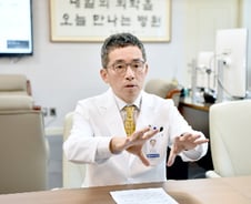 민정준 화순전남대병원장 "양성자 치료기 도입 추진…'아시아 암 중심 병원' 될 것"