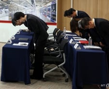 "홈플러스에서 10년간 받은 거 0원"...MBK, 김병주 사재출연 '선긋기'