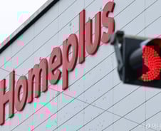 경쟁사 끌어들여 물타기?…MBK발 홈플러스 해명에 유통업계 '눈살'