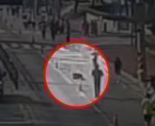 거품 물고 쓰러진 마라톤 참가자…신입순경 우사인볼트처럼 달렸다 [오따뉴]