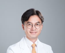 가슴에 혹 없다고 안심하면 큰일?…유방암 위험 5배 높이는 '이 병'