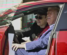 테슬라 영업사원 자처한 미국 대통령 [기자수첩]