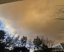 소방청, 경상권 산불 확산에 '시도 소방동원령' 발령…대원 2명 사망