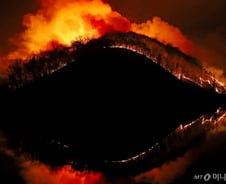 옥천 주불 진화…산청·김해·의성·울주 산불 여전히 진압 중